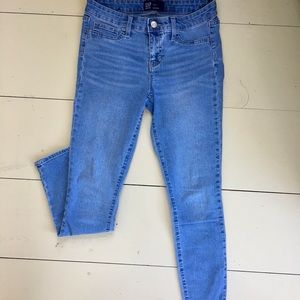 Gap ankle skinny jeans (size 0)